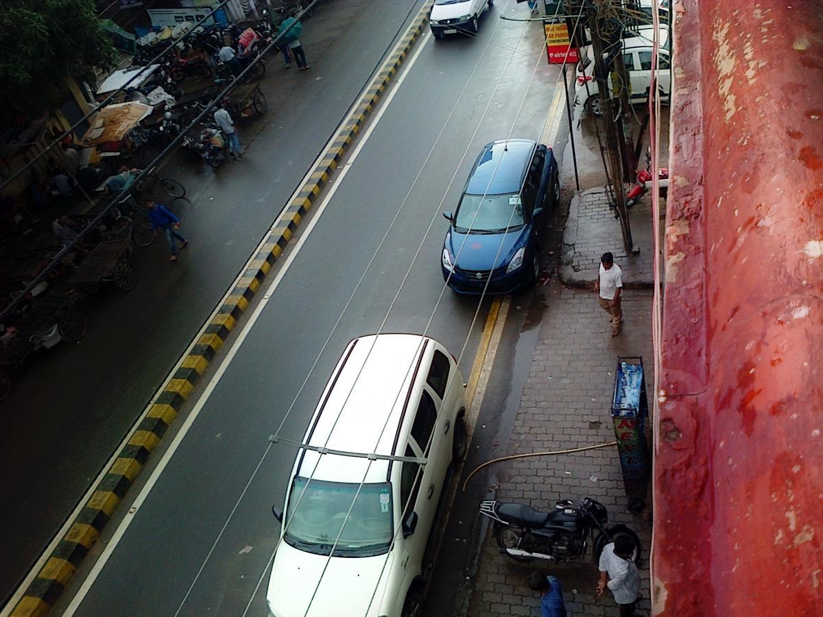 Hotel Mega Palace Patna (Bihar) Bagian luar foto