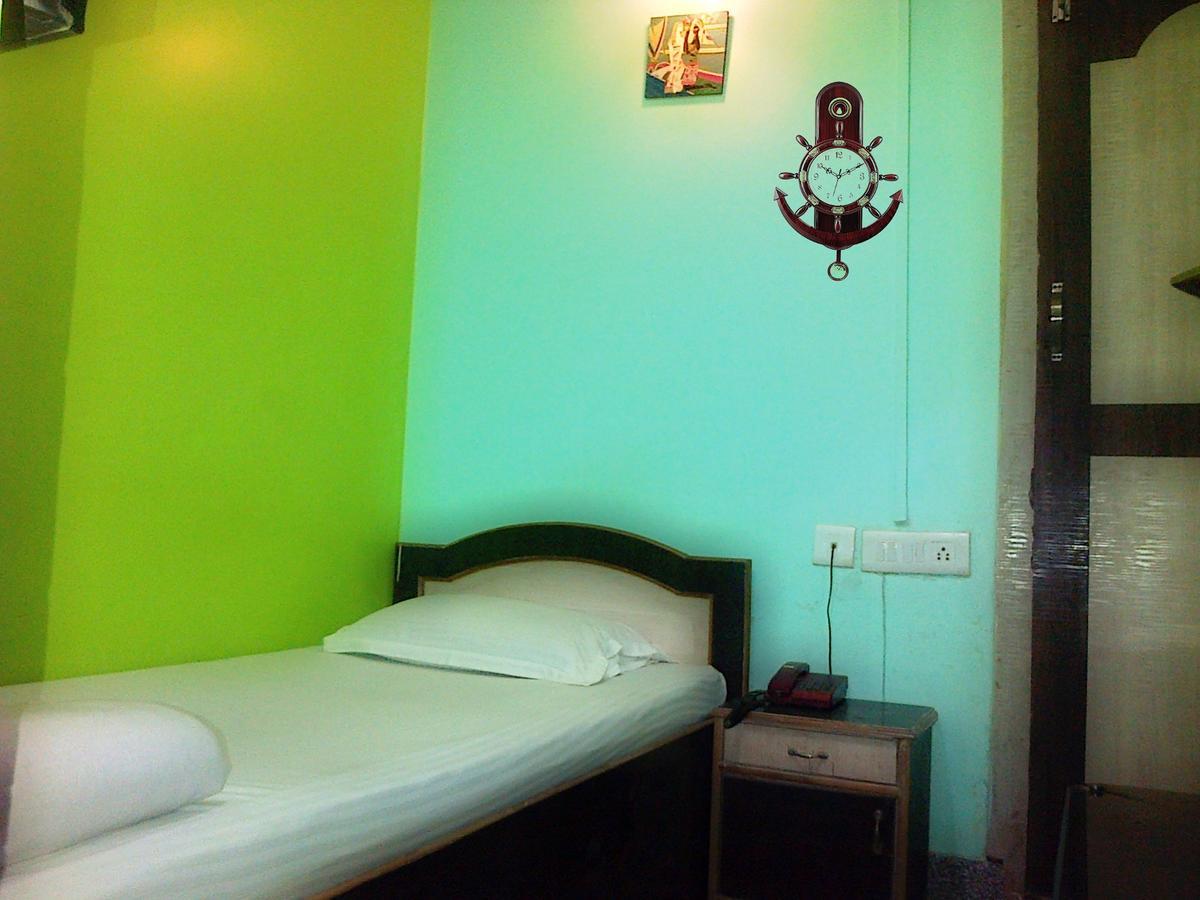 Hotel Mega Palace Patna (Bihar) Bagian luar foto